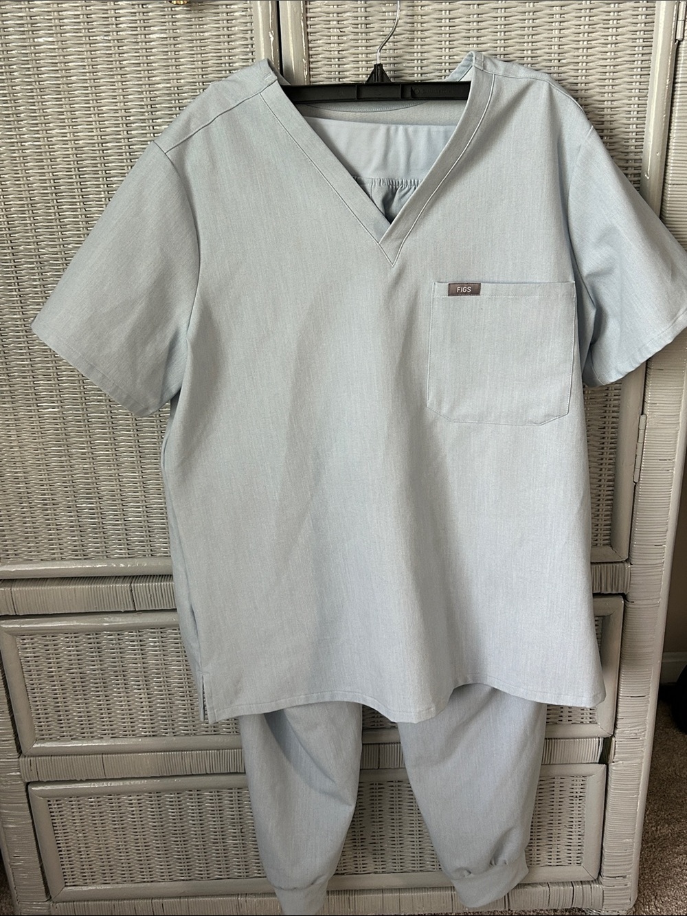 Figs woman’s  set in Light Blue. 
Zamora and Catarina, size medium